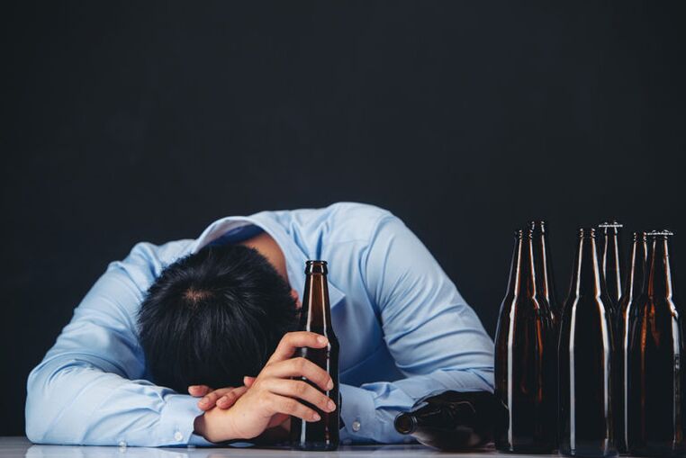Ublíženie alkoholu pre mužov